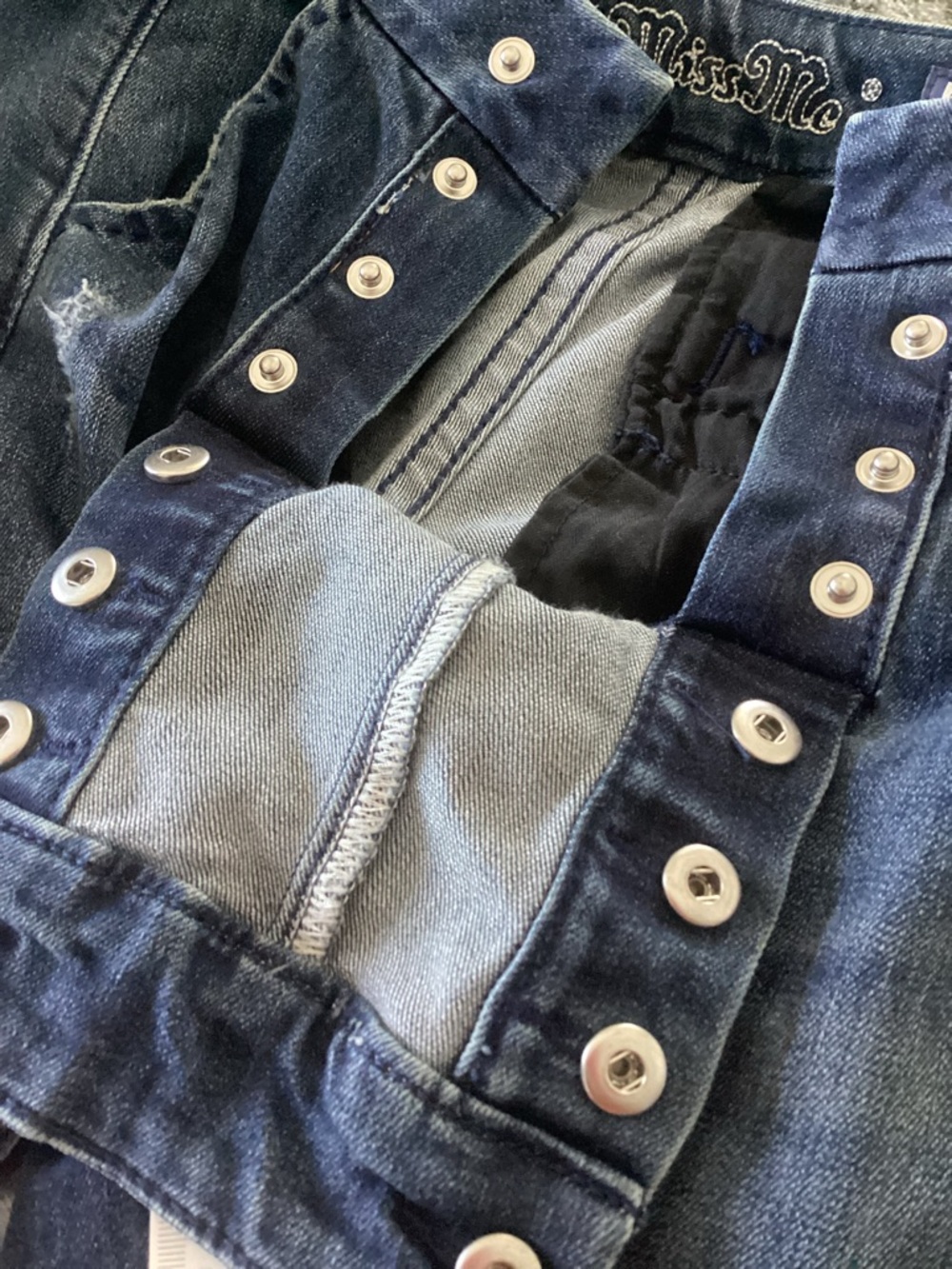 Vtg Miss Me Dark Blue High-Rise Leg Jeans with Sailor/Military Style Buttons 25 - Picture 11 of 11